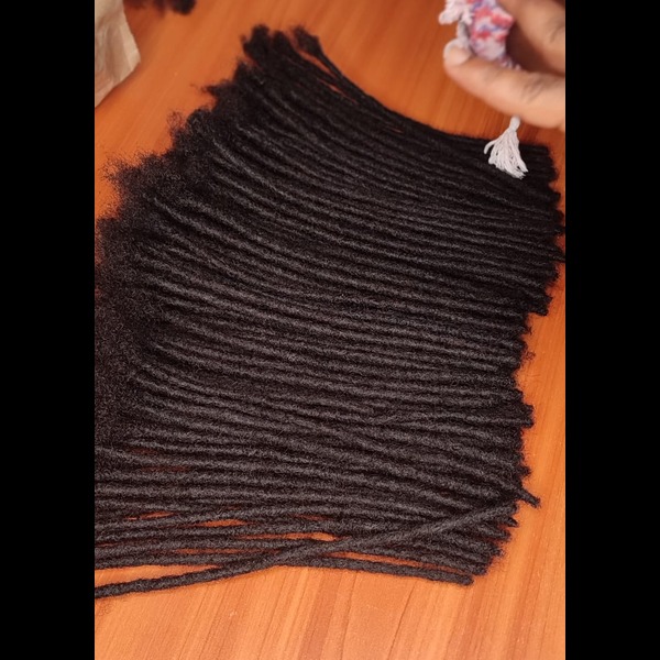 1.0CM HUMAN HAIR EXTENSION LOCS 10 pcs per bundle